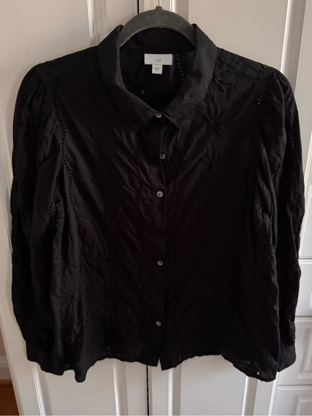 Jjill size small eyelet fabric button down, like new
